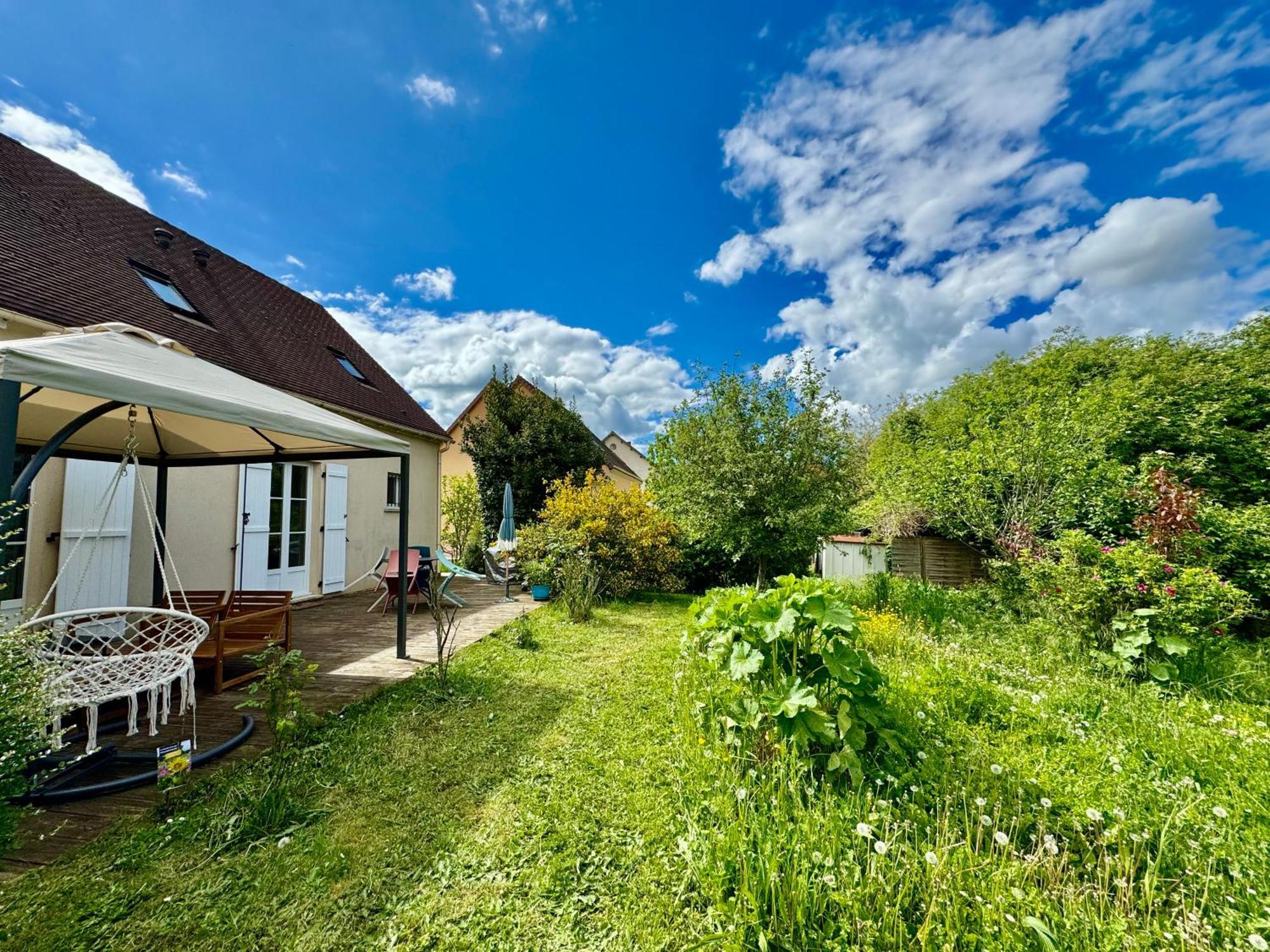 La Mandragora - Maison Avec Jardin Et Poele A Bois Vernon  Exterior photo